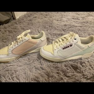 Adidas classic old school